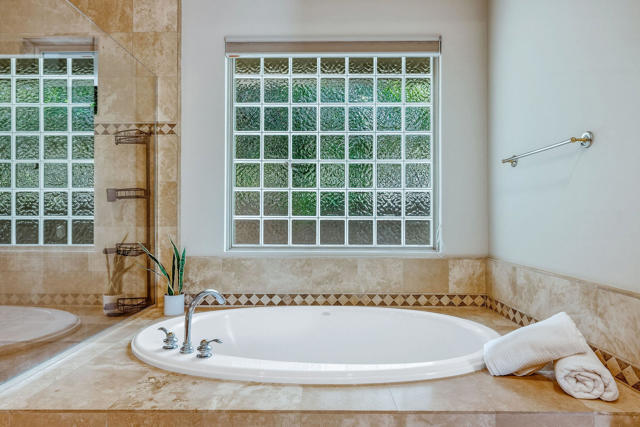 10 Porto Cielo Court, Rancho Mirage, CA 92270