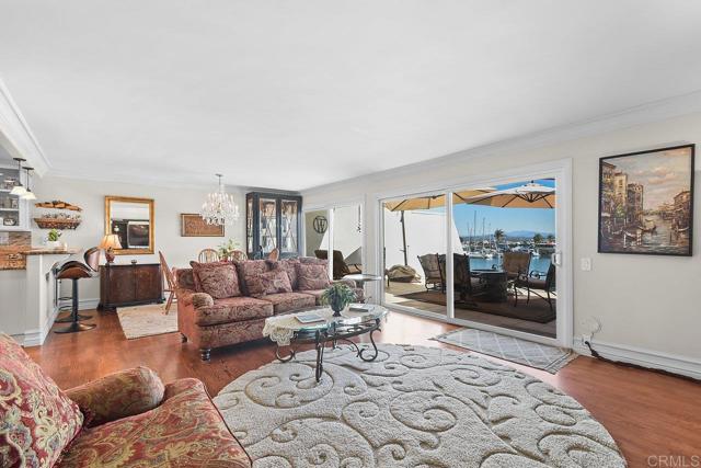 Detail Gallery Image 10 of 34 For 30 Antigua Ct, Coronado,  CA 92118 - 3 Beds | 2 Baths