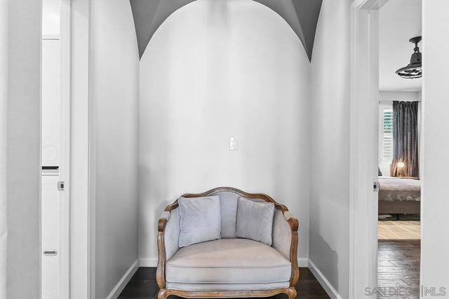8931 Sunwood Dr, Santee CA: https://media.crmls.org/mediaz/20439063-77a0-43ab-8a39-a43e72633c45.jpg