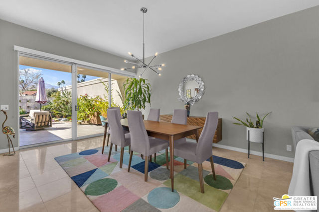 1211 Tamarisk West Street, Rancho Mirage CA: https://media.crmls.org/mediaz/204410b7-b132-42c0-8541-01511feeb982.jpg