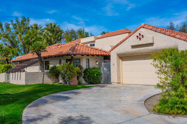 2345 S Cherokee Way, Palm Springs CA: https://media.crmls.org/mediaz/20448c87-456c-49c9-b6f2-1ea41b4f6aa0.jpg