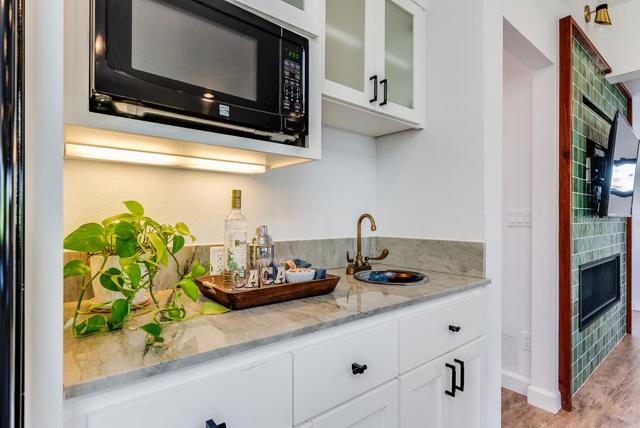2360 Melanie Place, Santa Cruz CA: https://media.crmls.org/mediaz/2044e1bf-3682-4fac-b0e0-fc15e064b417.jpg