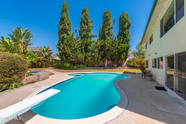 1589 N Alva Circle, Simi Valley CA: https://media.crmls.org/mediaz/2044ed3d-1b65-4d79-8588-e5aec0fef4a5.jpg