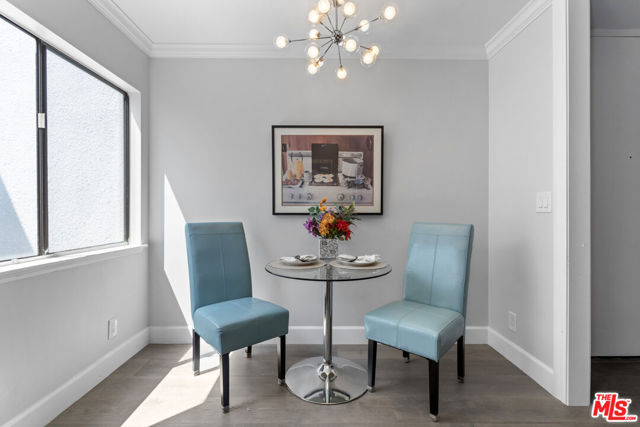 310 Tahiti Way, Marina del Rey CA: https://media.crmls.org/mediaz/2045131b-edbb-47f0-8797-012d19fd0004.jpg