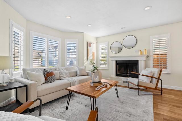 395 Sandstone Drive, Fremont CA: https://media.crmls.org/mediaz/20462b4a-fe26-438d-8835-21386d5116c3.jpg