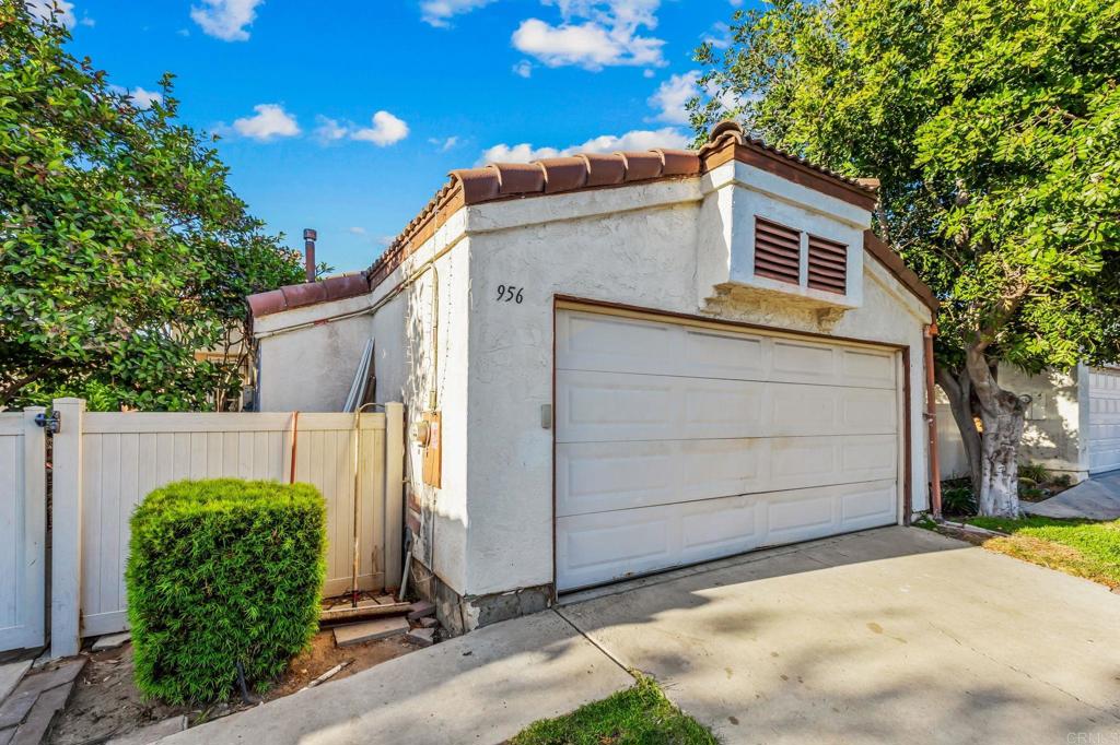956 S 45Th Street
