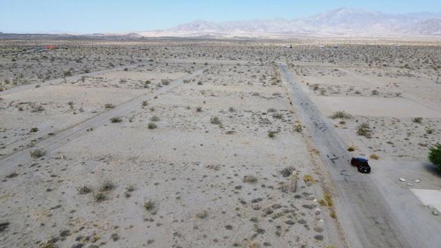 1561 Desert Air Avenue, Thermal CA: https://media.crmls.org/mediaz/2046d673-62dd-4b16-9f8a-dd2725a438b9.jpg