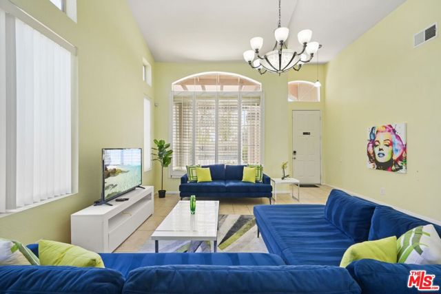 69730 Mccallum Way, Cathedral City CA: https://media.crmls.org/mediaz/2047ca85-2900-46c6-bedb-1601a08053af.jpg