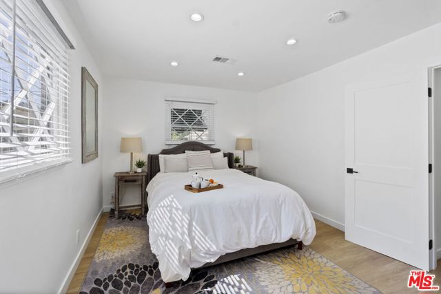 4723 Autry Avenue, Long Beach CA: https://media.crmls.org/mediaz/204827b2-c9cd-414e-9bca-562cb4f78d77.jpg