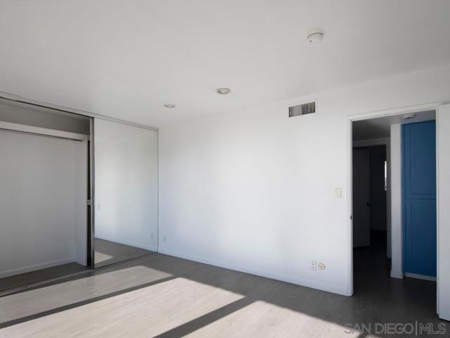 721 Camino Del Mar, Del Mar CA: https://media.crmls.org/mediaz/20485437-668c-4912-a8f7-fb71c02e016d.jpg
