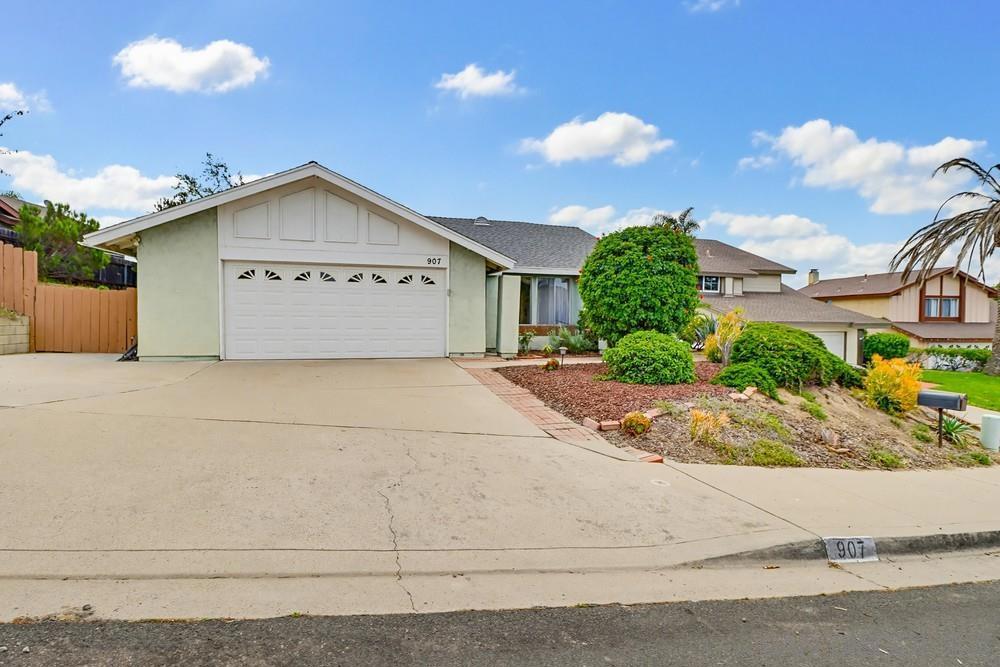 907 Mesa Court