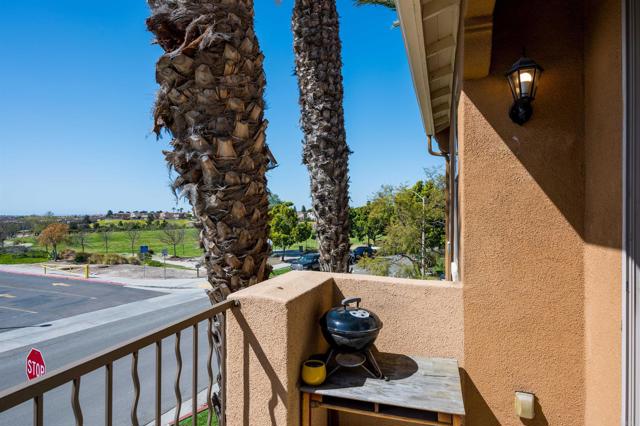1804 OLIVE GREEN ST, Chula Vista CA: https://media.crmls.org/mediaz/20488bc1-7ea5-4440-9d8e-05b956900997.jpg