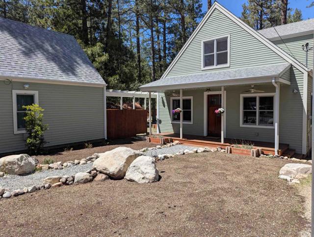 53300 Meadow Drive, Idyllwild CA: https://media.crmls.org/mediaz/204960b7-5608-46bb-bfef-f3994d955290.jpg