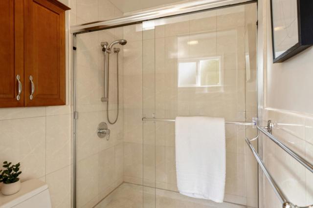 1394 Marlin Avenue, Foster City CA: https://media.crmls.org/mediaz/2049b15e-6c0c-4eac-89df-eb26e5460838.jpg