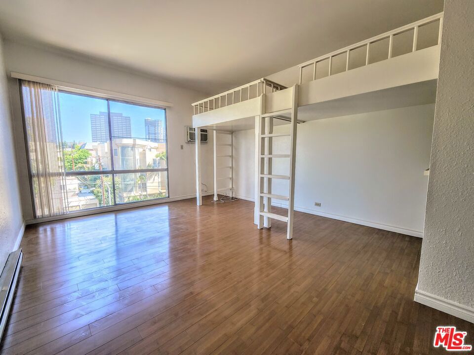 1440 VETERAN Avenue #522