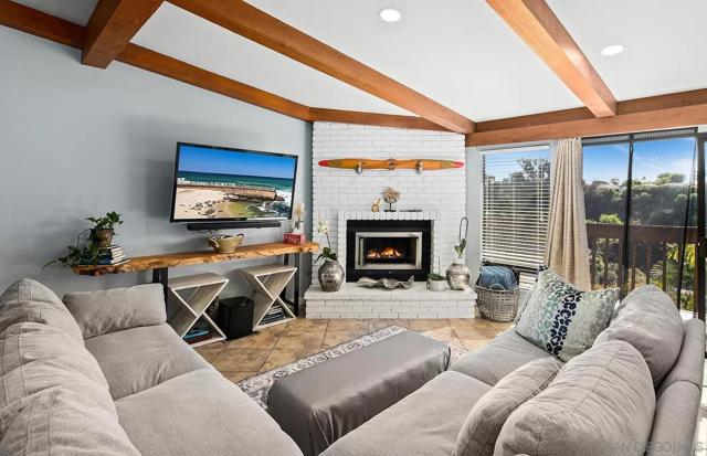 4810 Baylor Dr, San Diego CA: https://media.crmls.org/mediaz/204abfcb-90b4-44bd-a3b5-5c0423a55dd8.jpg