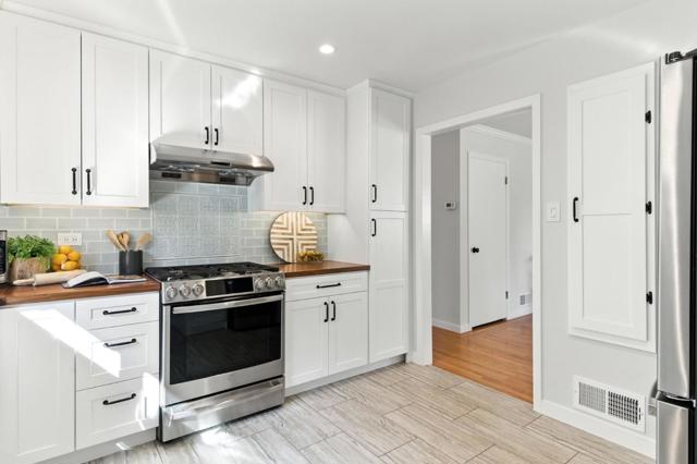 230 Rutherford Avenue, Redwood City CA: https://media.crmls.org/mediaz/204b8462-8847-4779-8102-30362b58a459.jpg