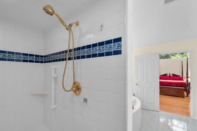 520 Tabor Drive, Scotts Valley CA: https://media.crmls.org/mediaz/204ba288-81be-4ade-92a6-d741d60c9b35.jpg