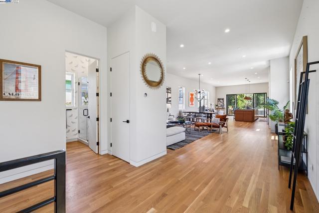 730 HENRY STREET, Oakland CA: https://media.crmls.org/mediaz/204bbbdc-d341-4c62-ac3c-a45abe74c11c.jpg