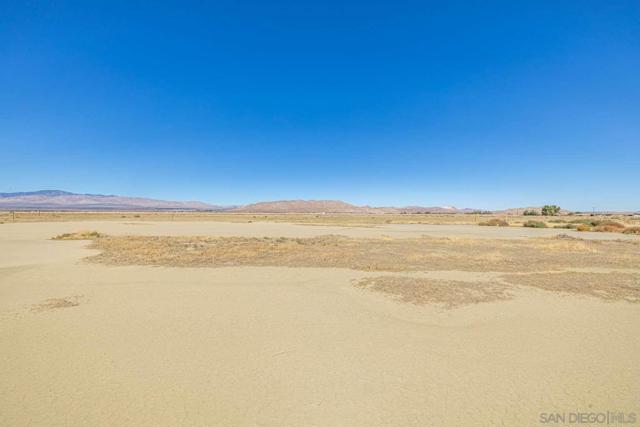 0 TBD, Rosamond CA: https://media.crmls.org/mediaz/204dc9cd-80bb-4933-8e7c-ae5622fbf932.jpg