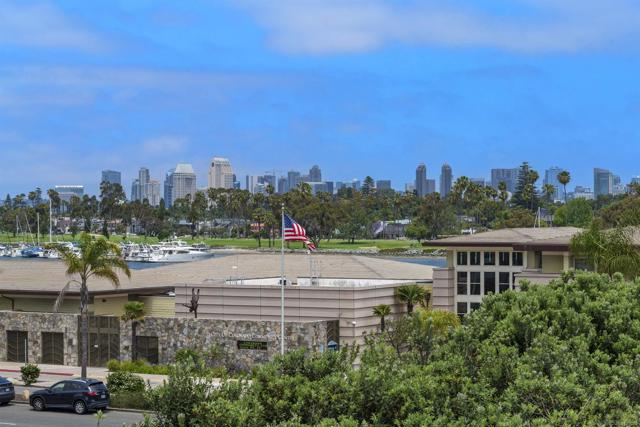 1820 Avenida del Mundo, Coronado CA: https://media.crmls.org/mediaz/204e8d5c-e43e-40ac-8cb3-d4b7ad5adca1.jpg