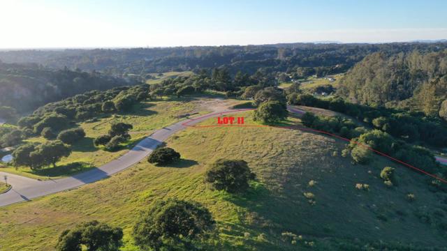 20505 Cathrein Court, Salinas CA: https://media.crmls.org/mediaz/204fc3be-fdfd-4953-92a3-a6a745f93aec.jpg
