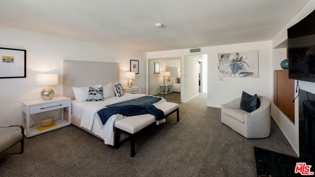 20 Voyage Street, Marina del Rey, California 90292, 3 Bedrooms Bedrooms, ,4 BathroomsBathrooms,Condominium,For Sale,Voyage,24386809