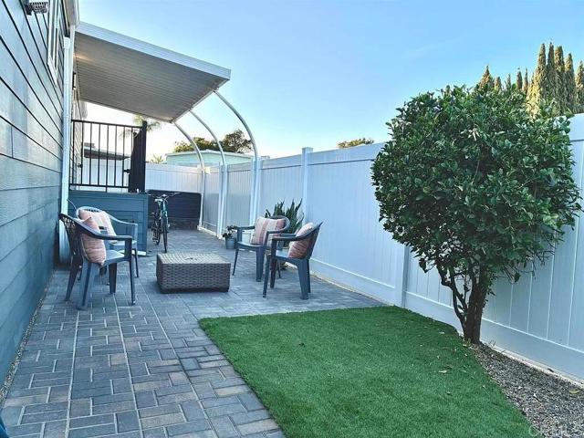 Detail Gallery Image 19 of 20 For 4660 N River Rd #136,  Oceanside,  CA 92057 - 3 Beds | 3 Baths