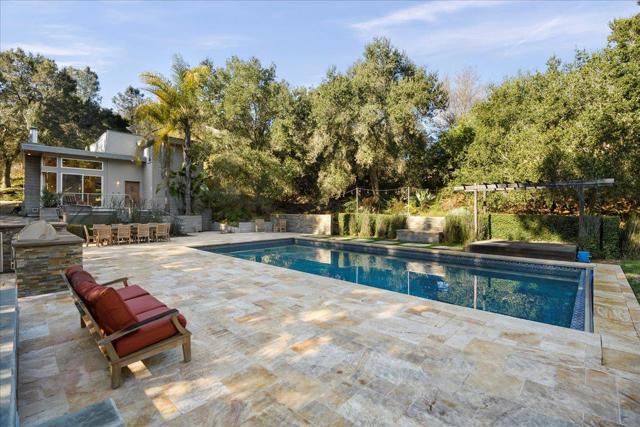 28140 Story Hill Lane, Los Altos Hills CA: https://media.crmls.org/mediaz/20515897-c2df-4822-b5ed-ee7994062cbf.jpg