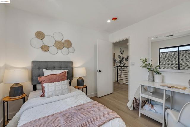 2863 El Capitan Dr, Pleasanton CA: https://media.crmls.org/mediaz/20516f88-ee79-4a2c-bf5a-f64cb7636e11.jpg