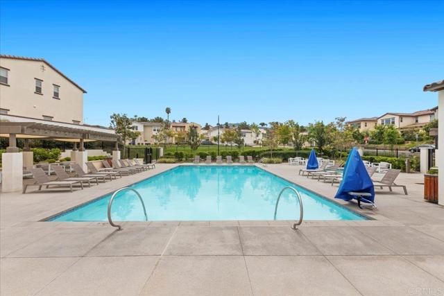 660 Westbrook Loop, San Marcos CA: https://media.crmls.org/mediaz/2051758c-78bd-4367-9b69-6b9ec2960190.jpg