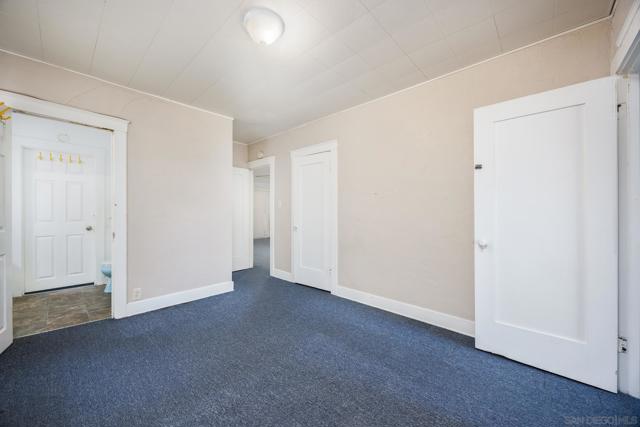 4276 35Th St, San Diego CA: https://media.crmls.org/mediaz/20523a31-8be9-4888-9e09-6b0b9f10a95e.jpg
