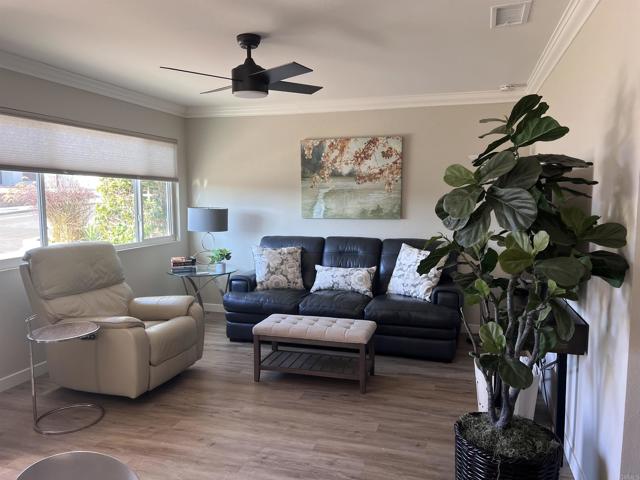 Detail Gallery Image 9 of 33 For 3589 Nina St, Oceanside,  CA 92056 - 2 Beds | 1 Baths