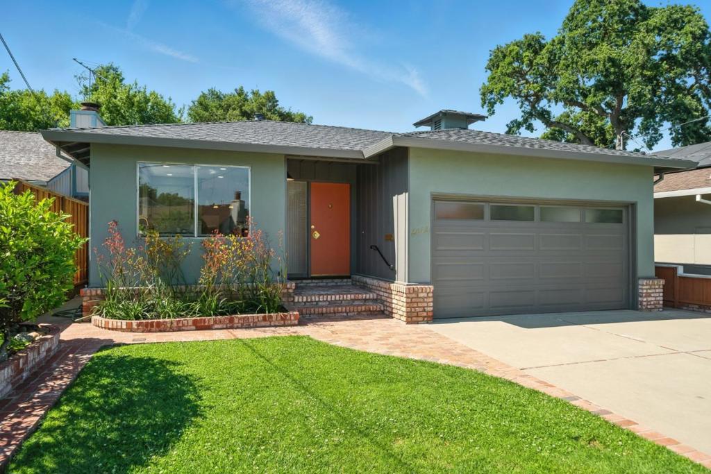 2012 Howard Avenue