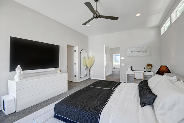 Image 18 of 31 For 329 Goleta Way