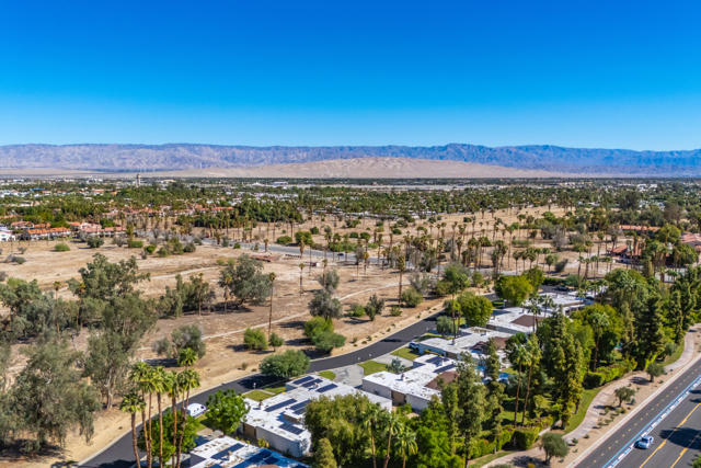 2327 Casitas Way, Palm Springs, CA 92264