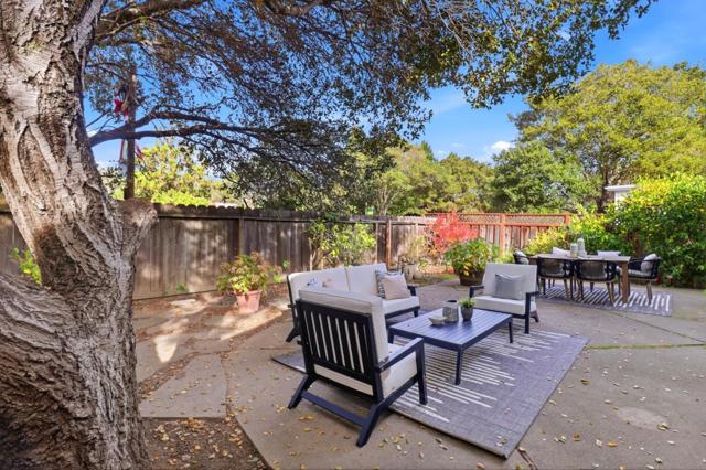 1001 Maywood Drive, Belmont CA: https://media.crmls.org/mediaz/2055b339-1393-473d-8c27-b99f75329d65.jpg