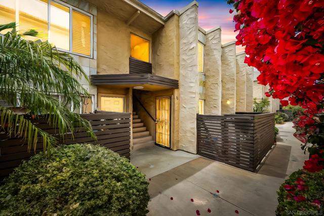1386 E Madison Ave, El Cajon CA: https://media.crmls.org/mediaz/2056d149-5a1f-4d63-850b-83fef3c7d660.jpg