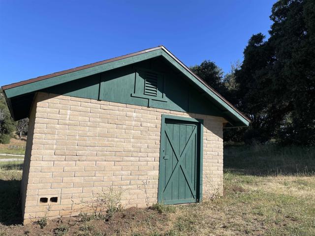 5750 Forest Meadows, Julian CA: https://media.crmls.org/mediaz/2056d940-3dbf-4a45-bd11-7c02009bde95.jpg
