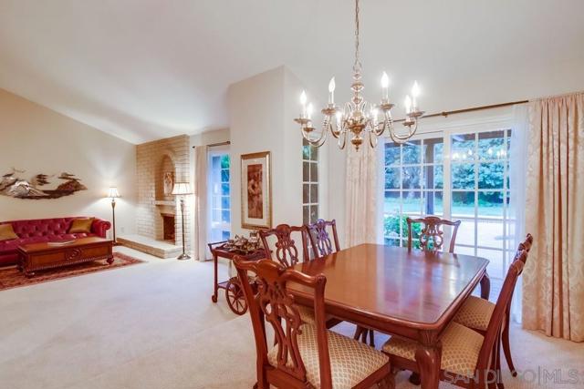16657 Valle Verde Rd, Poway CA: https://media.crmls.org/mediaz/20577e0e-910d-426f-bebb-e23541701274.jpg