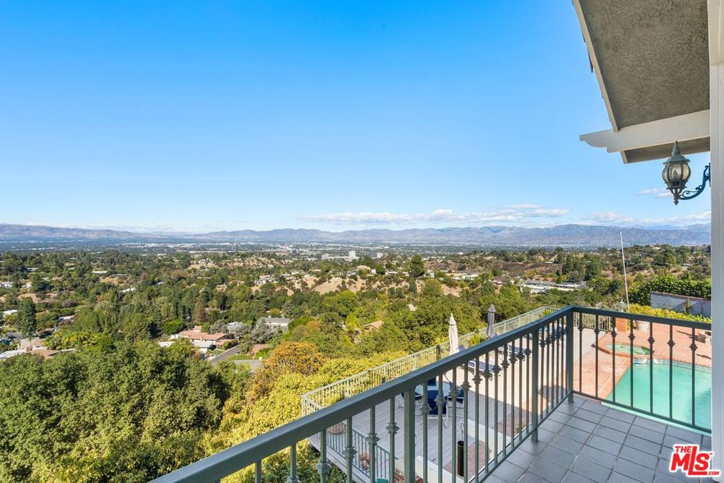 3324 Alana DriveSherman Oaks img 29