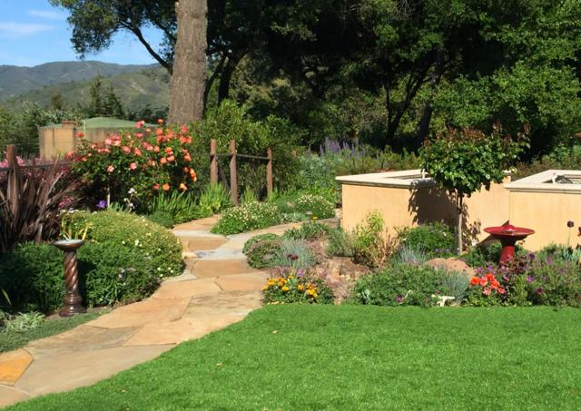 21106 Brush Road, Los Gatos CA: https://media.crmls.org/mediaz/205827d0-8427-4335-a598-a004d5b39e11.jpg