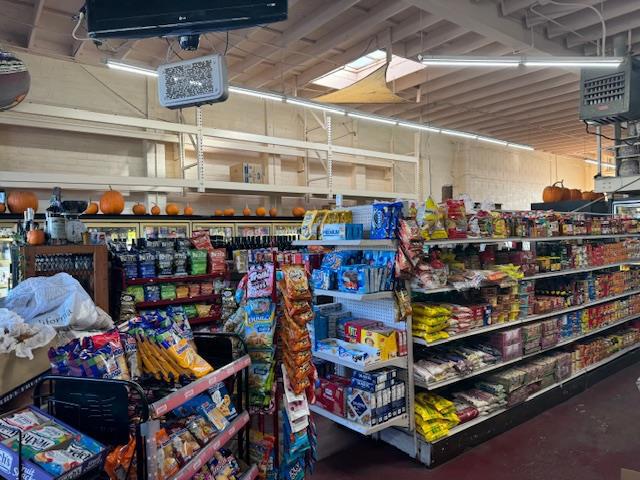 3876 3876 El Camino Real, Palo Alto CA: https://media.crmls.org/mediaz/2058b6e2-c05e-4075-bb15-c5364ceae699.jpg