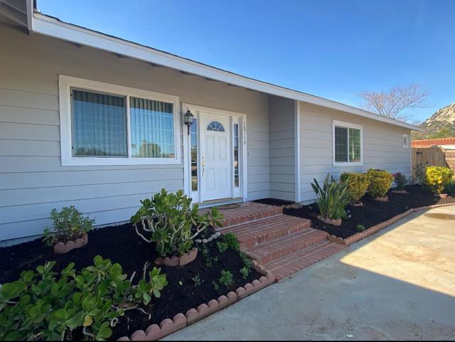16142 Dartolo Rd., Ramona CA: https://media.crmls.org/mediaz/20596b9a-2bcb-4177-afbe-bdd0982d9927.jpg