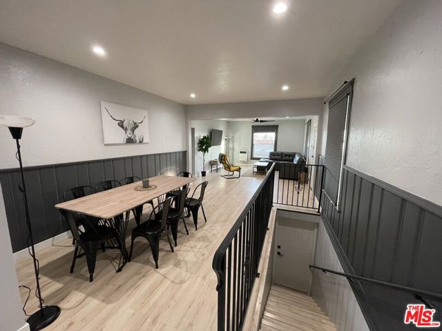 84 N Palm Street, Ventura CA: https://media.crmls.org/mediaz/2059d8b4-6c2e-4948-848b-7eb17fa026ba.jpg