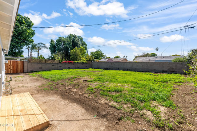 8751 Odessa Avenue, North Hills CA: https://media.crmls.org/mediaz/205a0fc0-a3b2-4fc4-8ed6-427150a0e8af.jpg