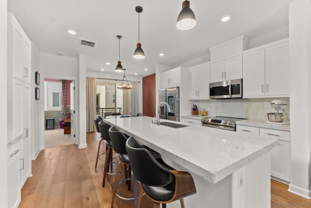 792 Vada St, Chula Vista CA: https://media.crmls.org/mediaz/205a1fa8-7cb7-4203-9614-59ee59848649.jpg