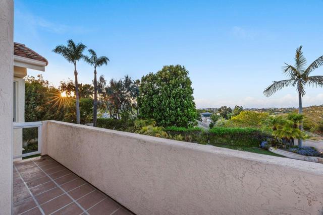 4798 Thurston Pl, San Diego CA: https://media.crmls.org/mediaz/205bb53e-c94f-4b0c-b133-a4a8c45b5035.jpg