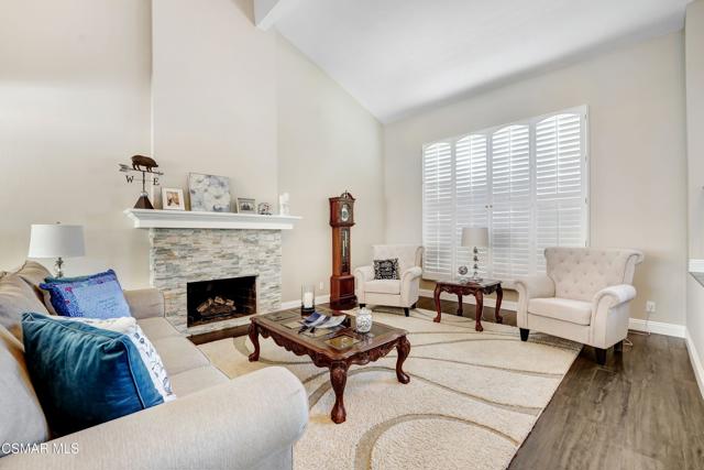 2266 Lansdale Court, Simi Valley CA: https://media.crmls.org/mediaz/205bc808-157d-465c-b80f-253fbf993f32.jpg