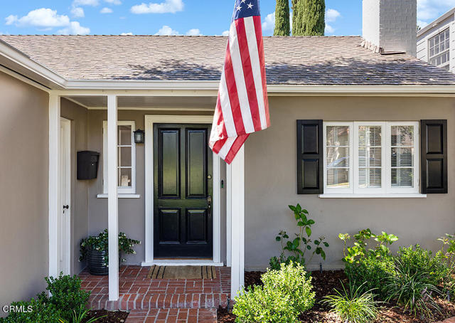 185 Glen Summer Road, Pasadena CA: https://media.crmls.org/mediaz/205d2652-3137-4662-a930-b9811cda7dbc.jpg